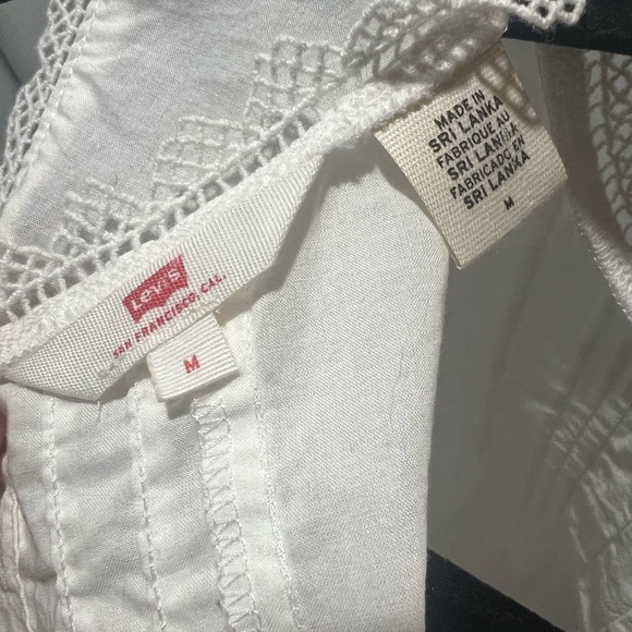 Levi’s White Pleated Bib Sleeveless Blouse Lace Trim Size M - Picture 6 of 6